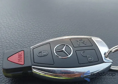 2014 Mercedes-Benz C 250 from USA, damaged, VIN WDDGJ4HB4EG270202